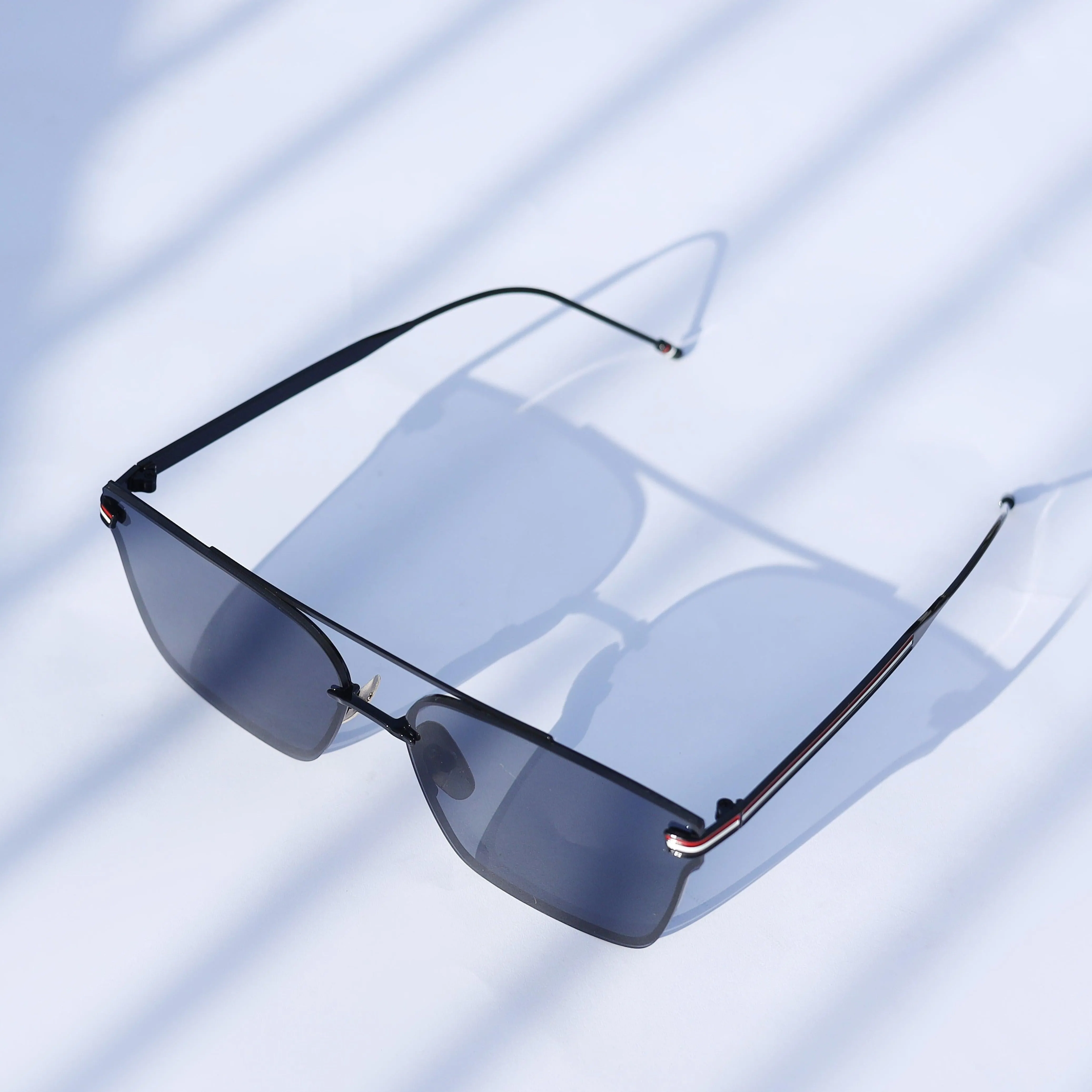 ROGUE Wayfarer Sunglasses