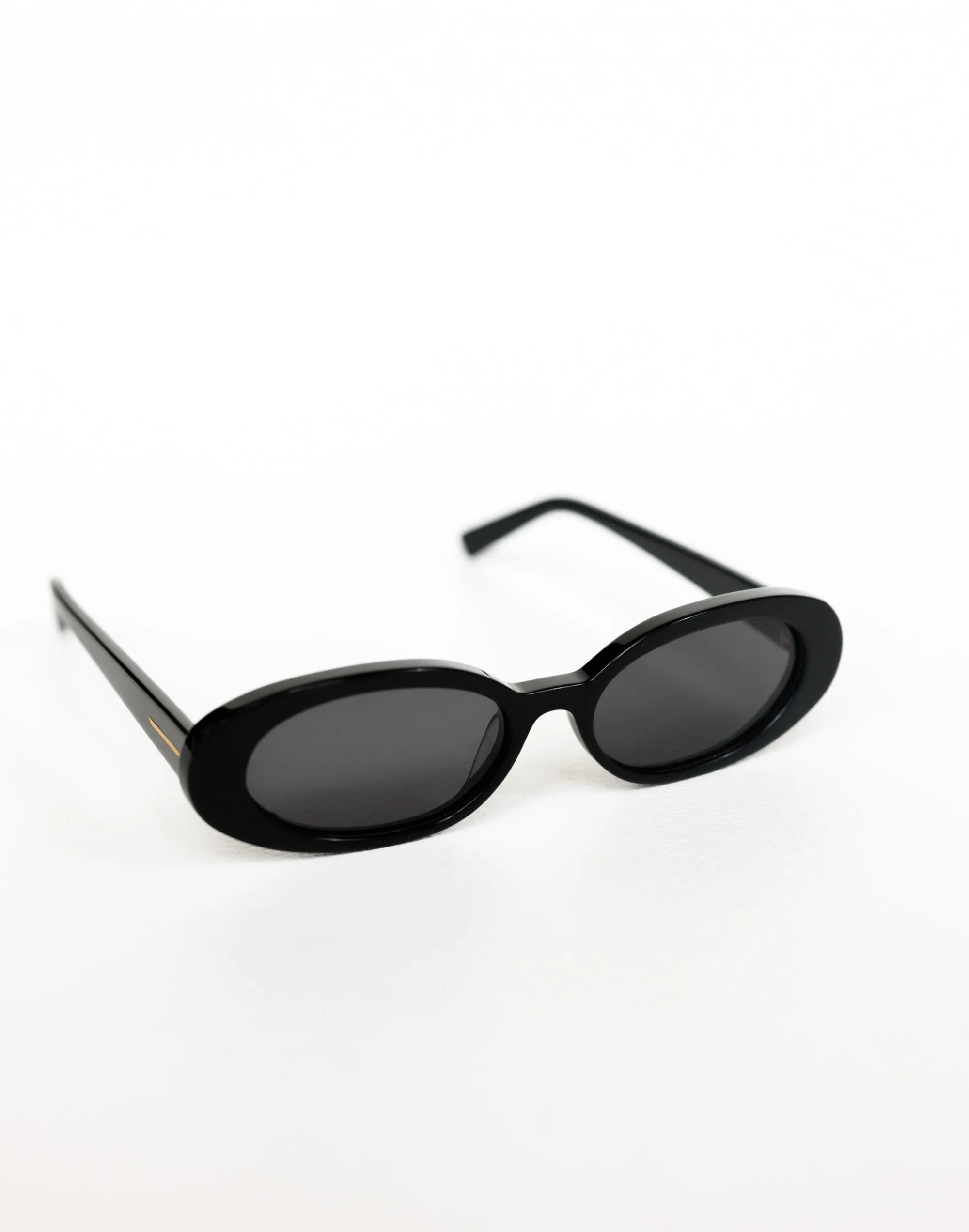 The Carter Sunglasses (Black) - By Banbé